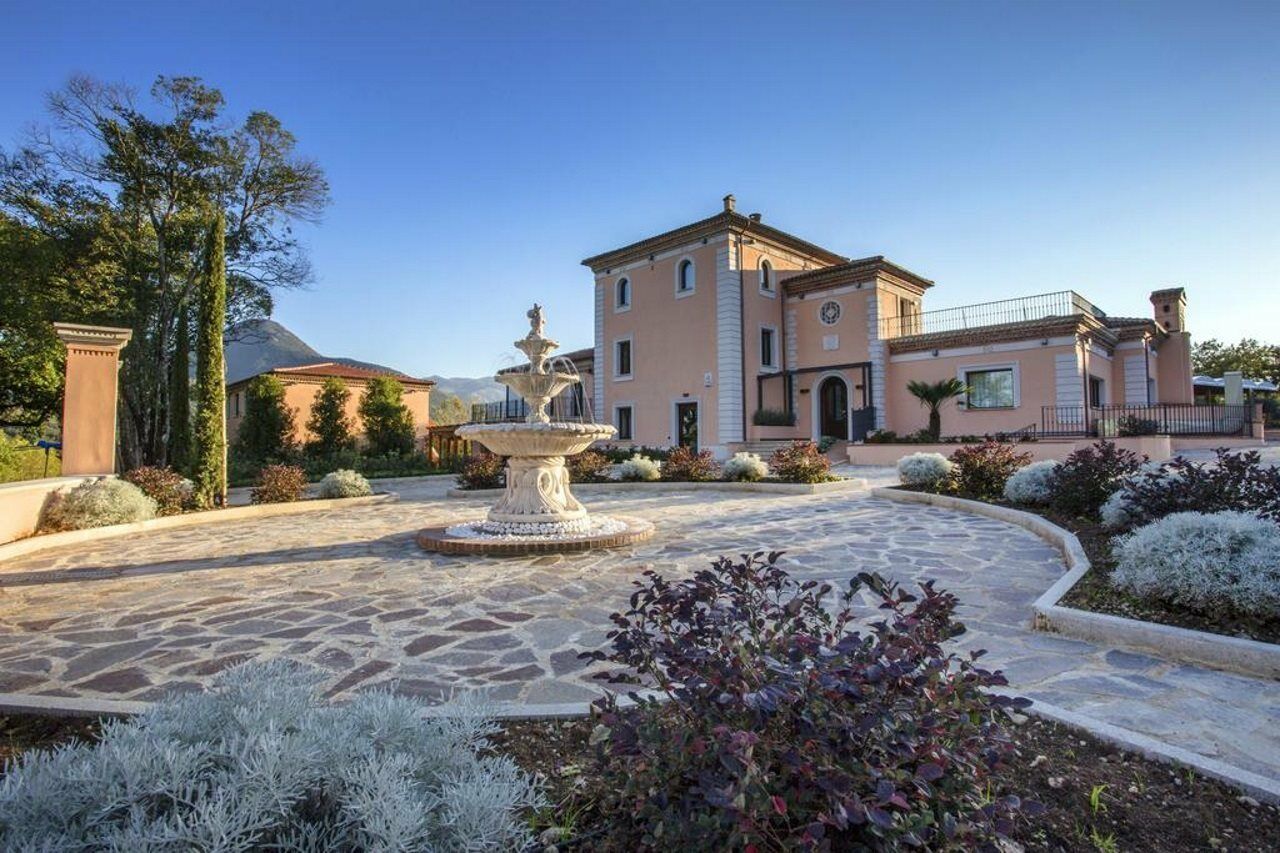 Tenuta Esdra Agrispa Pontecorvo Exterior foto